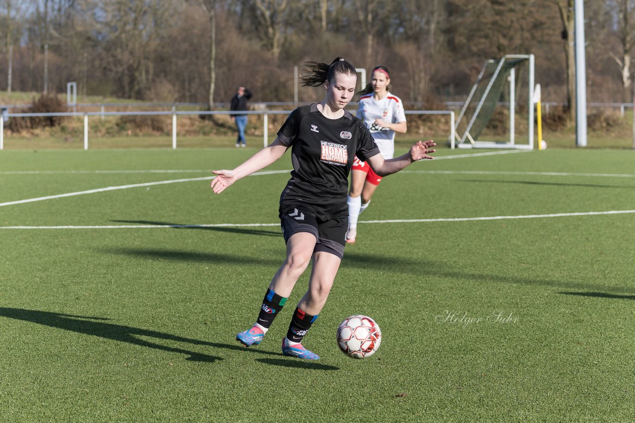 Bild 157 - wBJ SV Wahlstedt - SV Henstedt Ulzburg : Ergebnis: 0:1